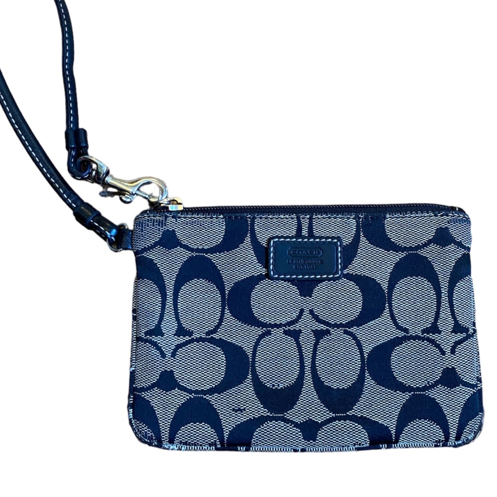 (1492) COACH Black & Grey Wristlet Silver Hardware with Signature Coach Keychain - Picture 3 of 7